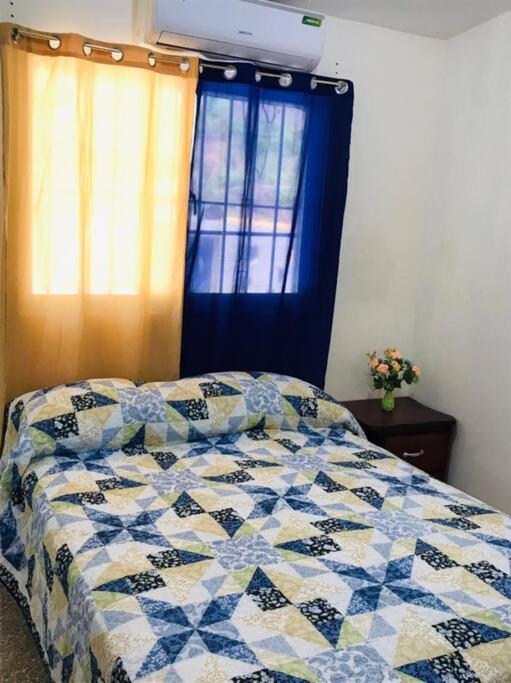 Apto 2Habitaciones Con Aire Y Vista Al Malecon De Samana Екстер'єр фото